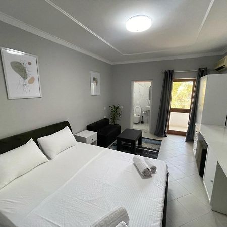 Hotel Villa Ferrari Tirana Extérieur photo