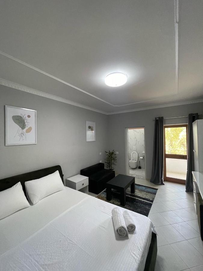 Hotel Villa Ferrari Tirana Extérieur photo